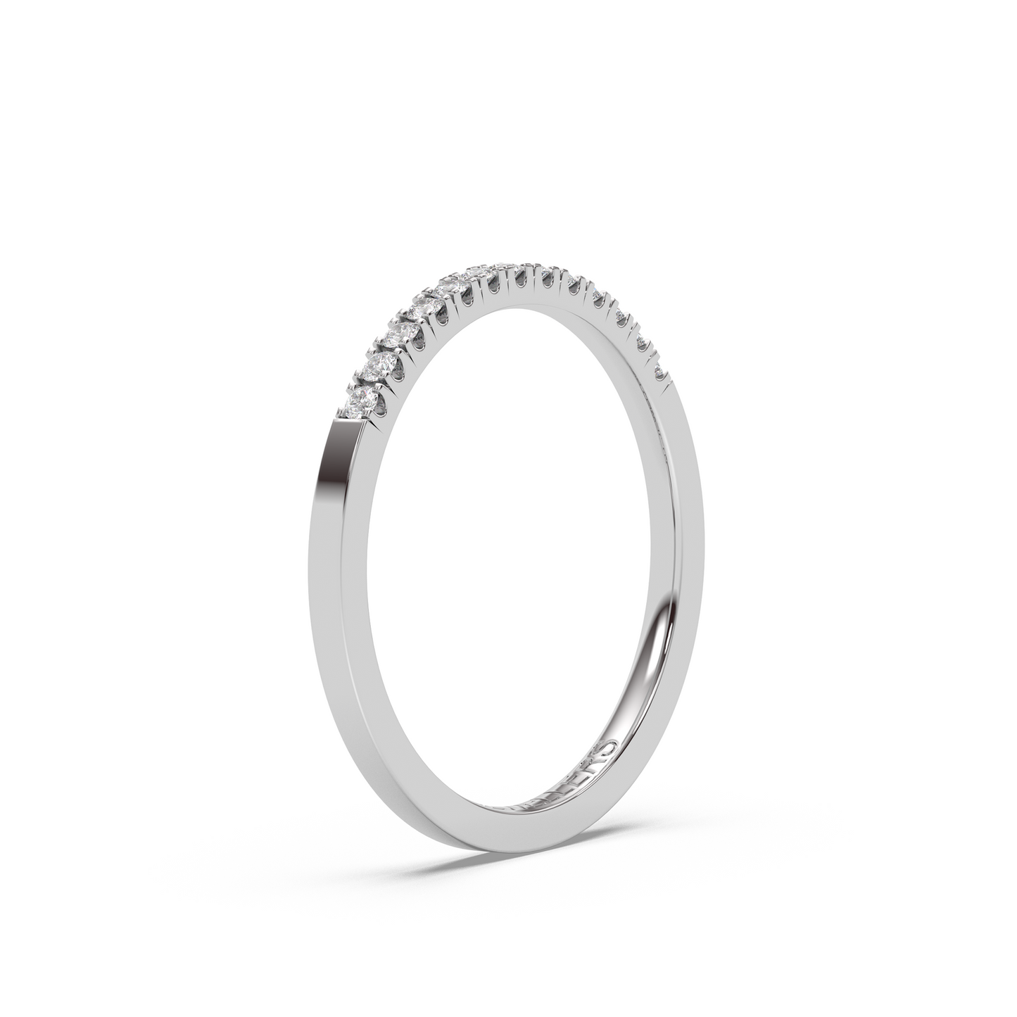 Alliansring med diamanter – i vitguld och platina, elegant och tidlös design
