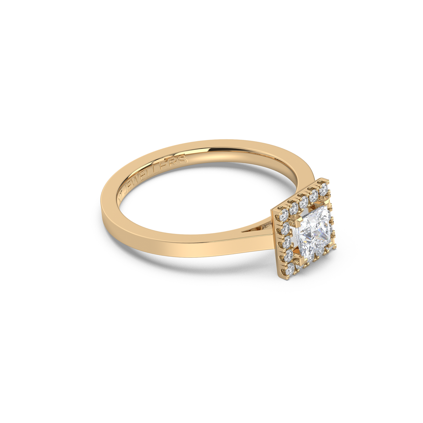 Halo-ring med princesslipad diamant och sidostenar, i rödguld, tidlös elegans