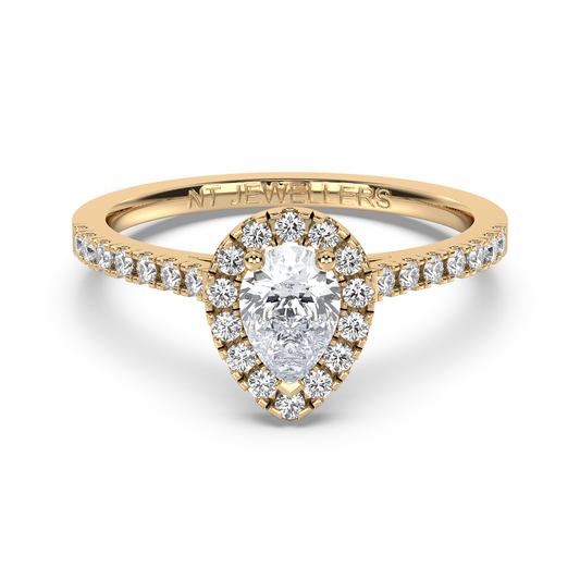 Halo-ring med päronslipad diamant  och sidostenar, i rödguld, tidlös elegans